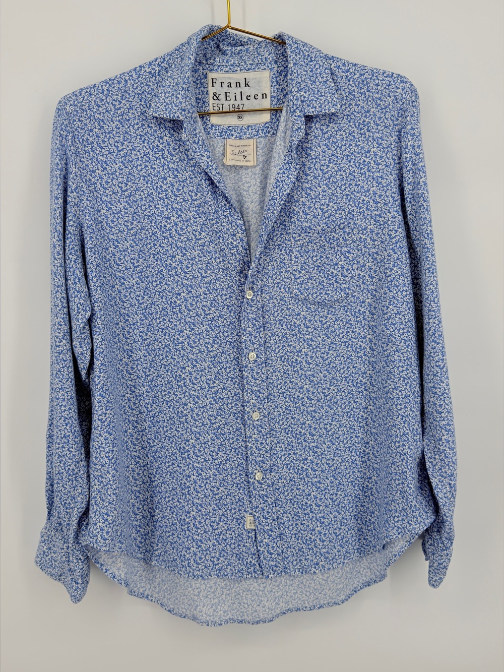Frank & Eileen Eileen Button Down Shirt XS Blue White Floral 100% Modal
